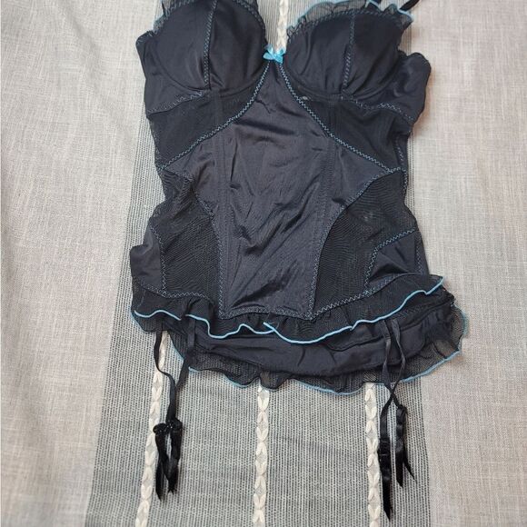 Y2K MORBID THREADS Bustier - Picture 2 of 10